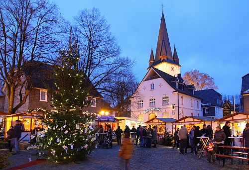 Foto: Der Weihnachtsmarkt Drolshagen lockt mit seinem traditionellen Flair im Ortskern. Foto: Der Weihnachtsmarkt Drolshagen lockt mit seinem traditionellen Flair im Ortskern.