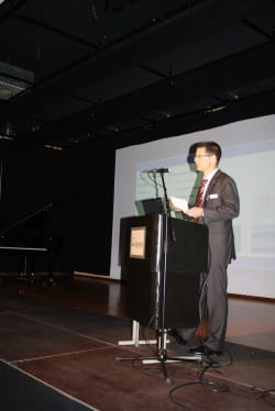 Jens Geißner, Geschäftsführer der Haltec Hallensysteme GmbH, informierte über erfolgreiches Innovationsmanagement (Quelle: Stadt Hemer).