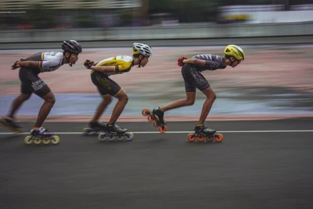 Nicht nur Profis sollten Ihre Inline Skates reinigen, auch Hobby Skater sollten dies tun. Nicht nur Profis sollten Ihre Inline Skates reinigen, auch Hobby Skater sollten dies tun.