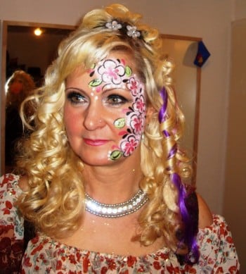 407141_277105692357537_720914774_n