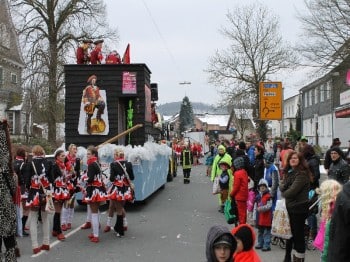 Veilchendienstagszug Grevenbrück (158)