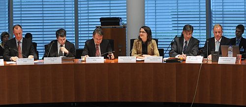 Foto: Öffentliche Sitzung der Enquete-Kommission "Wachstum, Wohlstand, Lebensqualität" im Paul-Löbe-Haus 