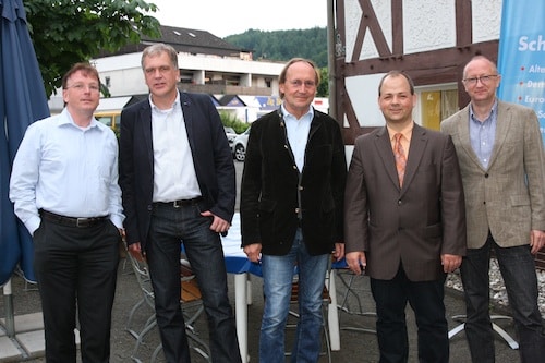 Die Verantwortlichen der Alternative für Deutschland im Kreis Olpe (vlnr: Dr. Burkhard Ledig, Klaus-Peter Berg, Klaus Schmelzer, Sven Oliver Rüsche, Reiner Rohlje) - Foto: Sven Hupertz.