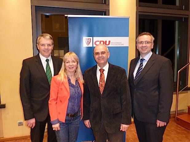 Das Spitzen-Quartett der CDU für die Kommunalwahl (v.l.): Wolfgang Diekmann, Cordula Rosenbaum, Bürgermeisterkandidat Holger Borkamp und Eberhard Fisch, Fraktionsvorsitzender (Foto: CDU Stadtverband Brilon).