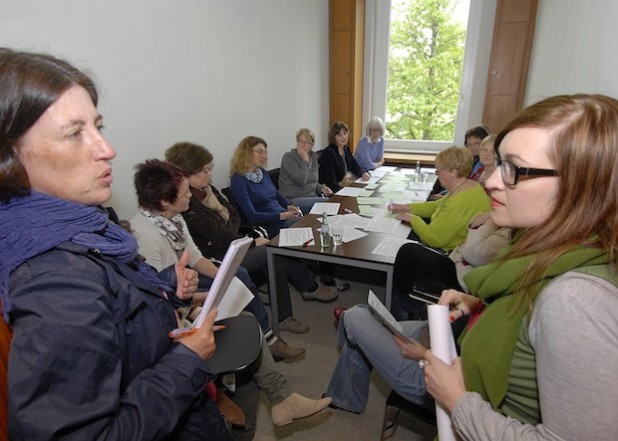 Die Arbeitsgruppe zum Thema Kommunikationskompetenz in Aktion (Foto: Wilhelm Müschenborn/Kreis Soest).