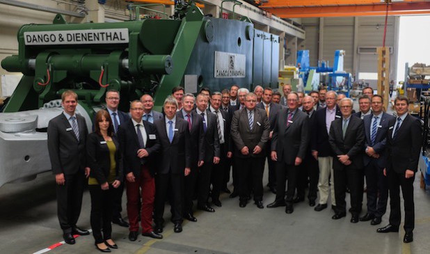 Der Außenwirtschaftsausschuss der IHK Siegen tagte bei der Fa. Dango & Dienenthal GmbH in Siegen (Foto: Industrie- und Handelskammer Siegen).