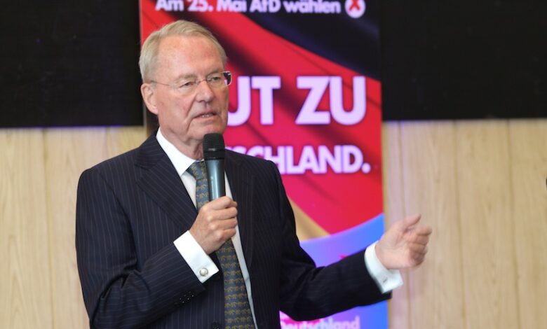 Hans-Olaf Henkel zu Besuch im Sauerland. Vortrag in Olpe. Fotos: Sven Hupertz
