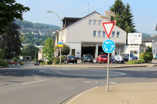 Aufgrund von Bauarbeiten am Kreisverkehr Am Stürzenberg/Grafweg in Attendorn kommt es in diesem Bereich ab dem 21. Juli 2014 zu Verkehrsbehinderungen (Foto: Hansestadt Attendorn).