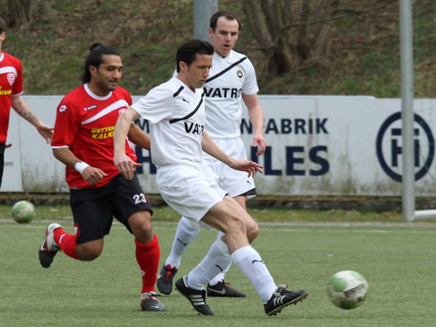 Jochen Trilling (im Vordergrund) in seiner aktiven Zeit beim 1. FC Kaan-Marienborn (Quelle: 1. FC Kaan-Marienborn 2007 e.V.).