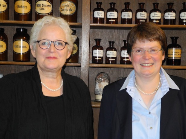 Monika Kierdorf-Witte (l.) mit ihrer Nachfolgerin Anne-Katrin Rudolphi (Foto: PTL HSK).