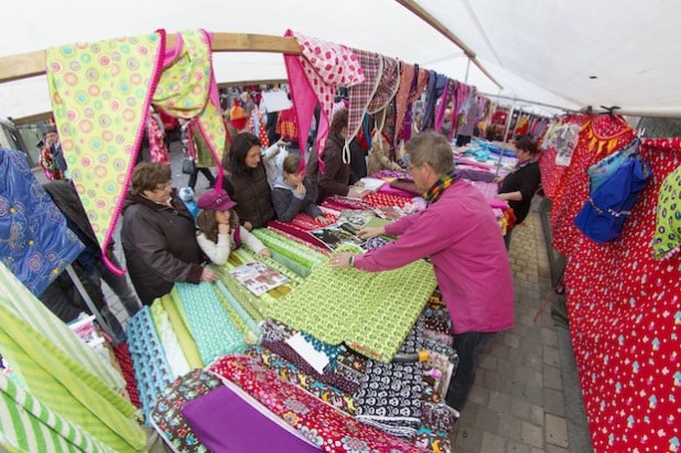 Der deutsch-holländische Stoffmarkt in Soest (Foto: Gero Sliwa)