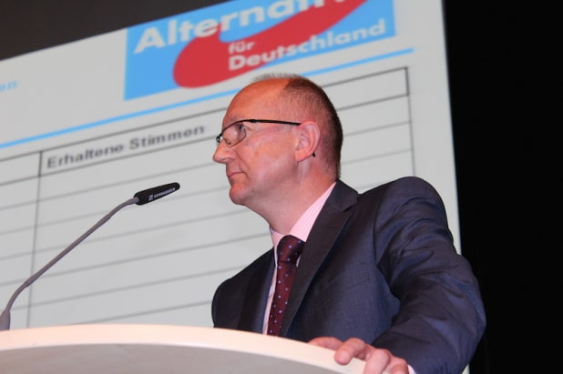 Foto: Reiner Rohlje blickte beim AfD Kreisparteitag erfolgreich auf seine erste Amtszeit zurück und konnte drei weitere Mitglieder für die Mitarbeit im Vorstand begeistern.