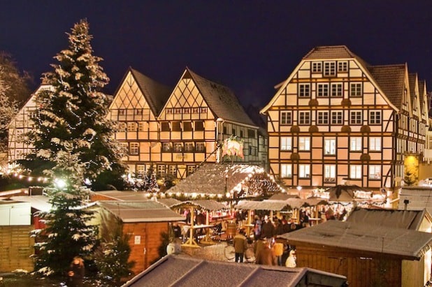 Der Soester Weihnachtsmarkt im Herzen der historischen Altstadt (Foto: Wirtschaft & Marketing Soest GmbH).