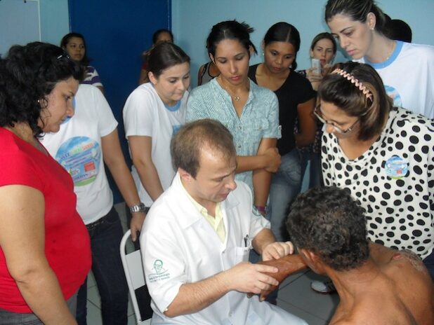 Leprakurs mit Dr. Jaison im Mato Grosso (Foto: privat).