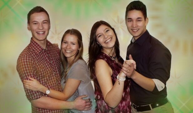 Die Auszubildenden der Volksbank: Bastian Arns, Britta Händel, Katharina Stracke und Christian Zimmermann (Foto: Volksbank Olpe-Wenden-Drolshagen eG).