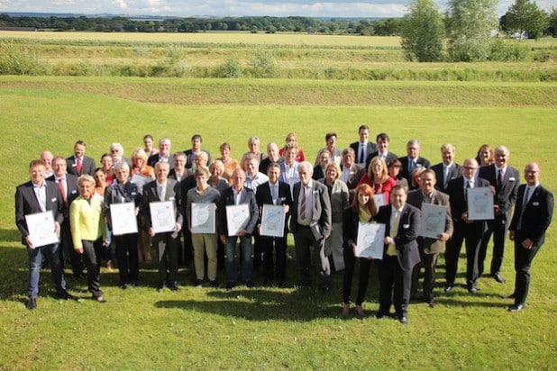 Die Verleihung der Zerifikate „Familienfreundliches Unternehmen“ im Jahr 2014 (Foto: wfg).