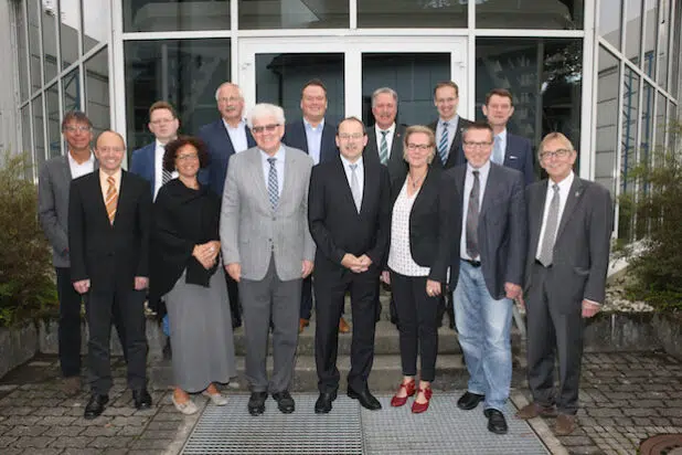 Die Bürgermeisterinnen und Bürgermeister trafen sich mit Landrat Thomas Gemke in Lüdenscheid (Foto: Hendrik Klein/Märkischer Kreis).