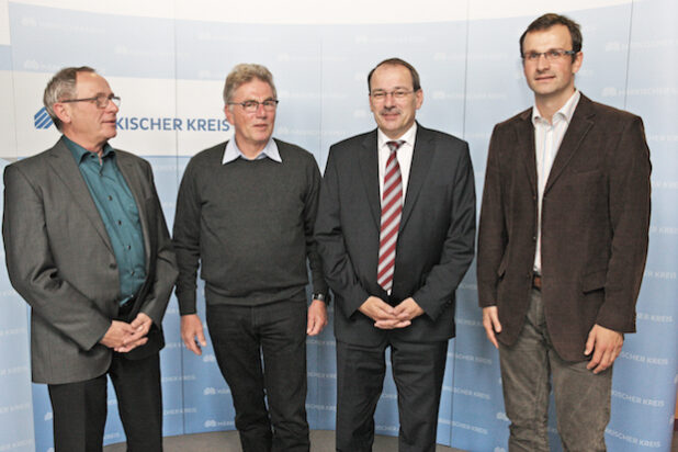 Trafen sich zum Gedankenaustausch: (von links) Eckehard Beck, Günter Nülle, Landrat Thomas Gemeke und Sebastian Pahlke (Foto: Hendrik Klein/Märkischer Kreis).