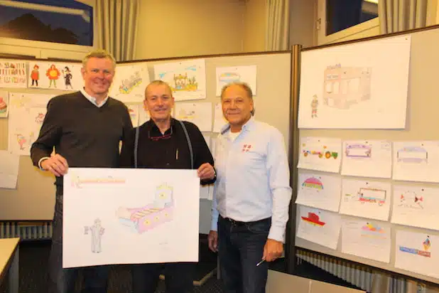 Stellten gemeinsam mit den übrigen Mitgliedern des Gösselkirmes Festkomitees die möglichen Wagenthemen für den Frühlingsfestzug zum Motto „Süße Kinderträume“ vor (v.l.): Markus Smolin, Michael Lehmann und Hans Schuster (Foto: Stadt Geseke).