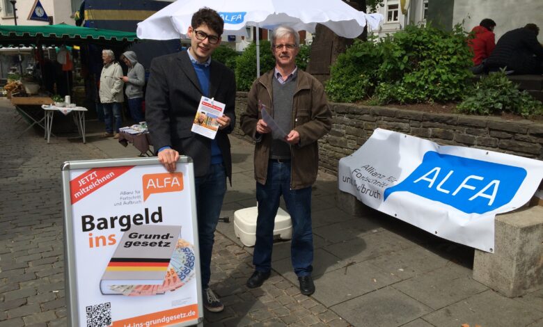 ALFA im Kreis Olpe: Die Kreisverantwortlichen Gerd Hennes (rechts) und Matthias Köster stehen für die neue bürgerliche Partei der Mitte.