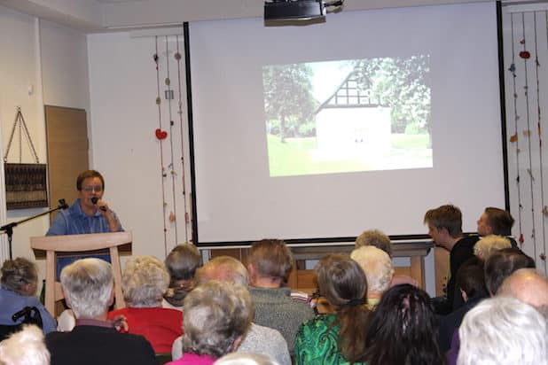 Der Bildvortrag lockte viele neugierige Gäste an Foto: DRK Brilon, Elena Schlüter