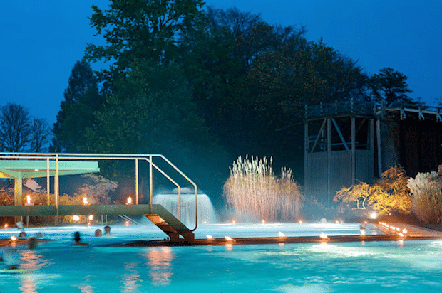 Entspannung pur bis Mitternacht: Mitternachtsschwimmen in der SoleTherme in ... - Südwestfalen-Nachrichten