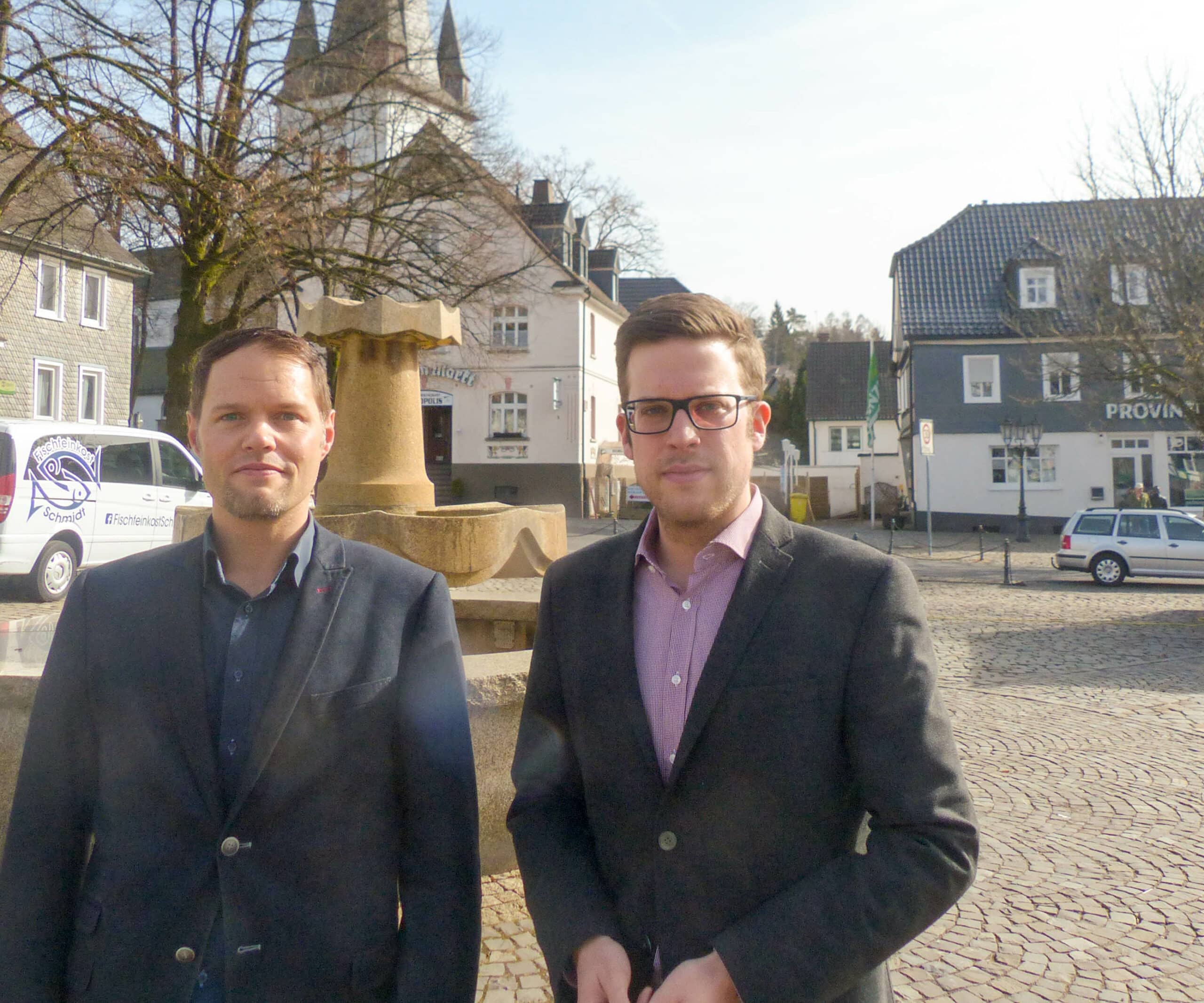 Fordern eine eigene Rettungswache für Drolshagen: Michael Köhler (links) und Florian Müller (rechts) vom CDU Stadtverband Drolshagen.