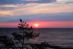 Für einen Sonnenaufgang muss man auch im Urlaub auf Fotosafari früh aufstehen