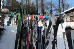Wenn es im Familienurlaub in den Skiurlaub geht achten Sie auf gute Ski-Kleidung. Wenn es im Familienurlaub in den Skiurlaub geht achten Sie auf gute Ski-Kleidung.