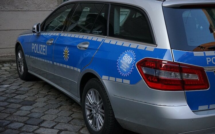 2019-12-09-Diebesgut-Polizei-Einbrecher-Anhaenger