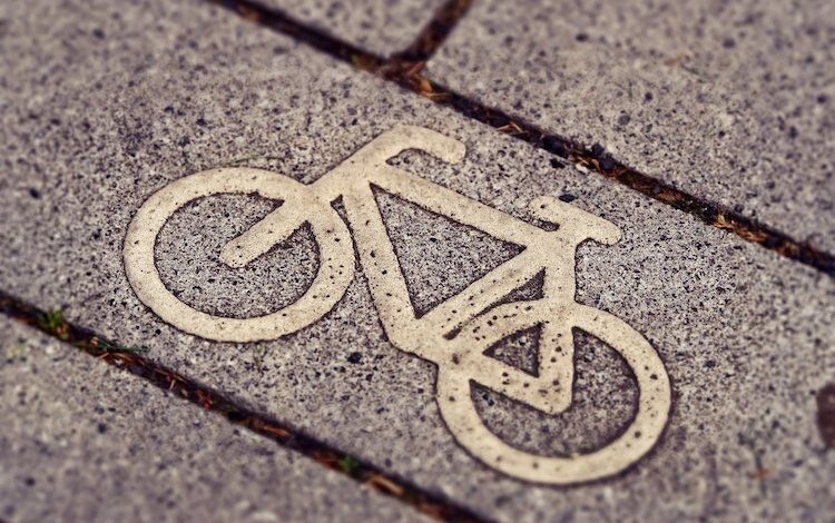2019-12-19-Radweg-Fahrrad-Radfahrer-Autofahrerin