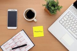 Weiterhin Flexarbeit und Homeoffice wünschen sich viele Büroangestellte, auch nach der Pandemie. Weiterhin Flexarbeit und Homeoffice wünschen sich viele Büroangestellte, auch nach der Pandemie.