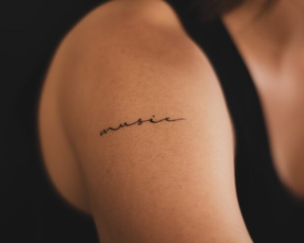 Tattoos sind salonfähig geworden und längst nicht mehr nur bei Männern anzutreffen. Tattoos sind salonfähig geworden und längst nicht mehr nur bei Männern anzutreffen.