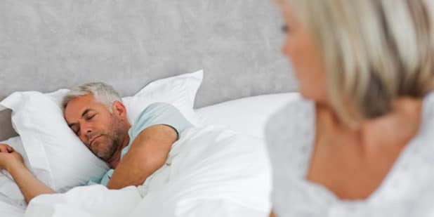 Studien zufolge leiden rund 26 Millionen Menschen in Deutschland unter einer nächtlichen sogenannten Obstruktiven Schlafapnoe. 