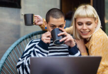 Wir sind immer mehr online. Dafür brauchen wir das beste Internet: Glasfaser.