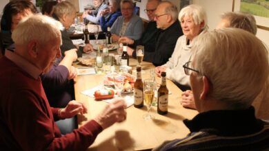 Knobeln um Würste beim Heimatverein Drolshagen.