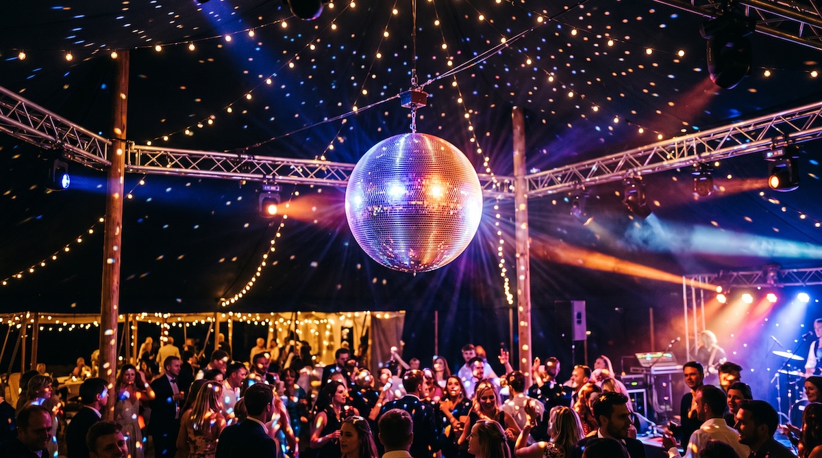 Festbeleuchtung für Schützenfest, Abiball und Co.